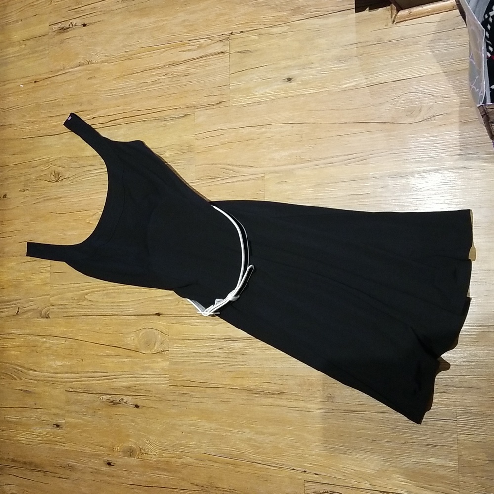 Lauren Ralph Lauren black tank dress w/ belt like new condition sz 12P